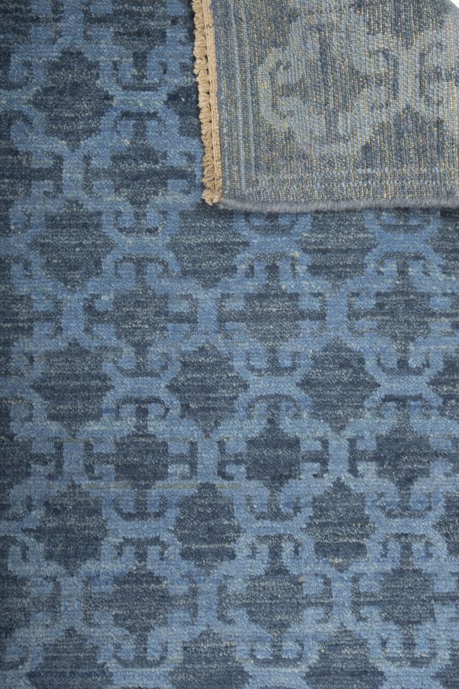 Kutan Blue 64x92
