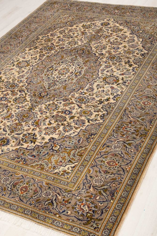 Keshan Beige 201x298