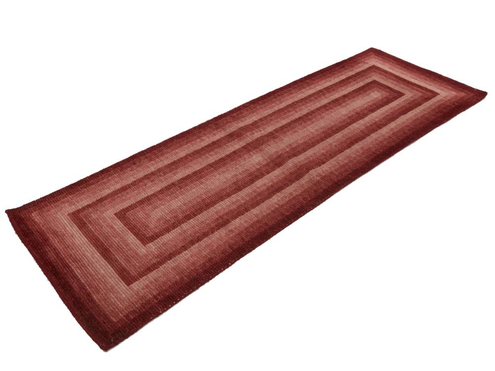 Namche Red 81x244