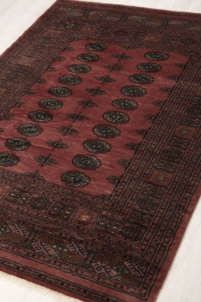 Lahori Bochara Rose 141x202