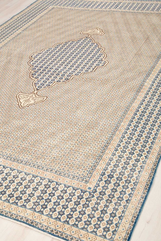 Image Lable BlueOne11-05-22-17:54:41