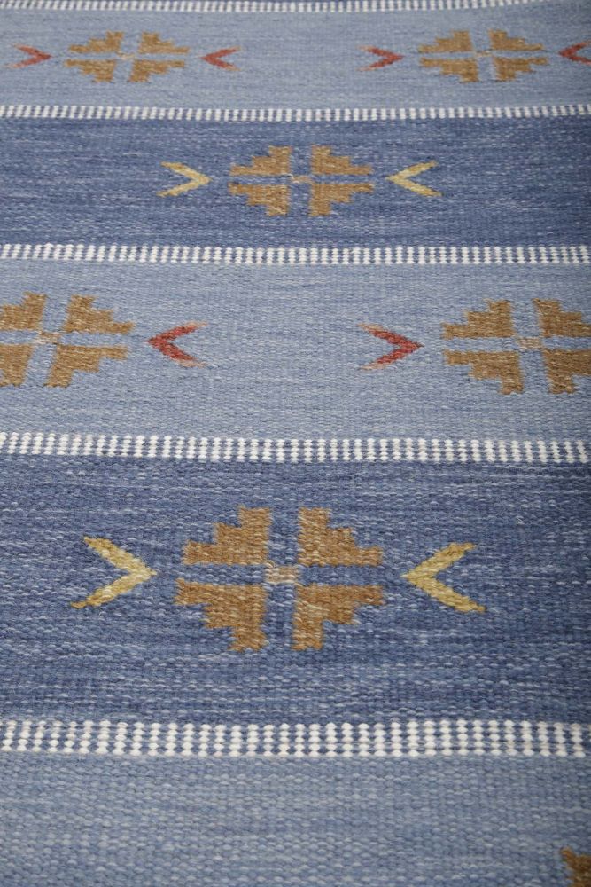 Handvävd klassisk blå rölakan matta Falsterbo 