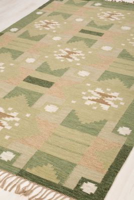 Röllakan Green 203x300