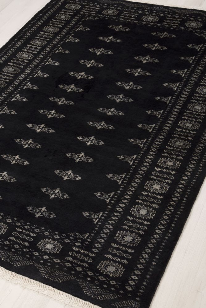 Lahori Bochara Black 140x196