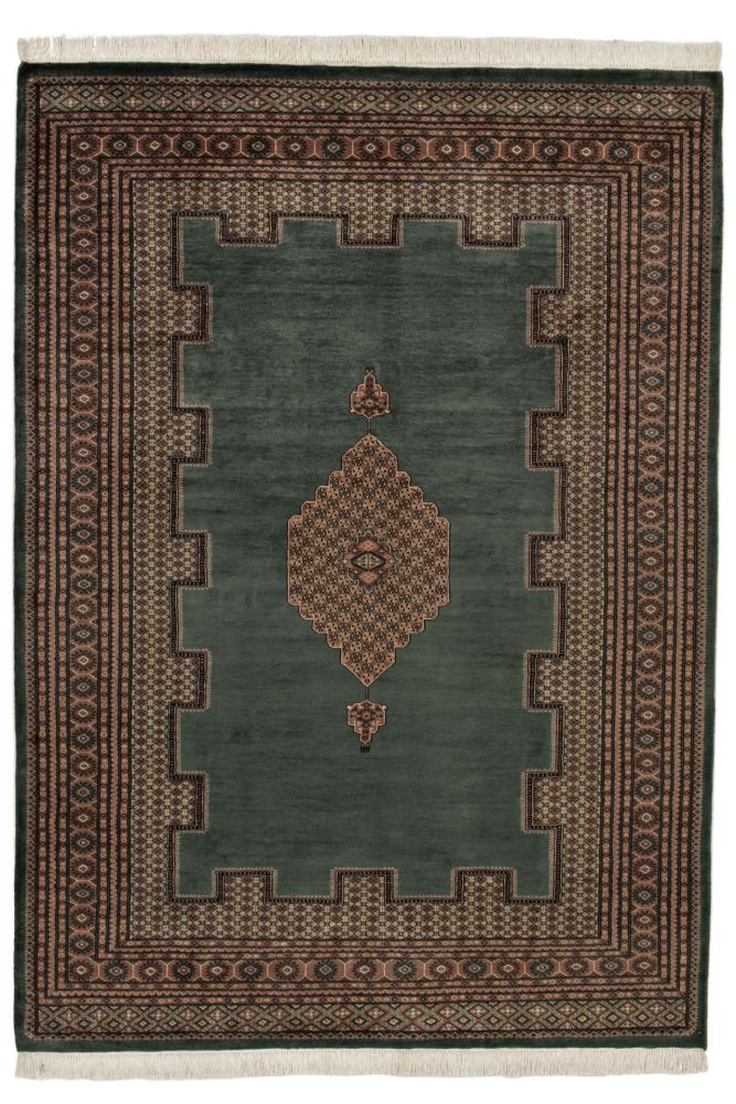 Medallion Green 200x281