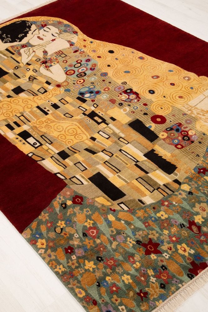 The Kiss 243 Red 170x230