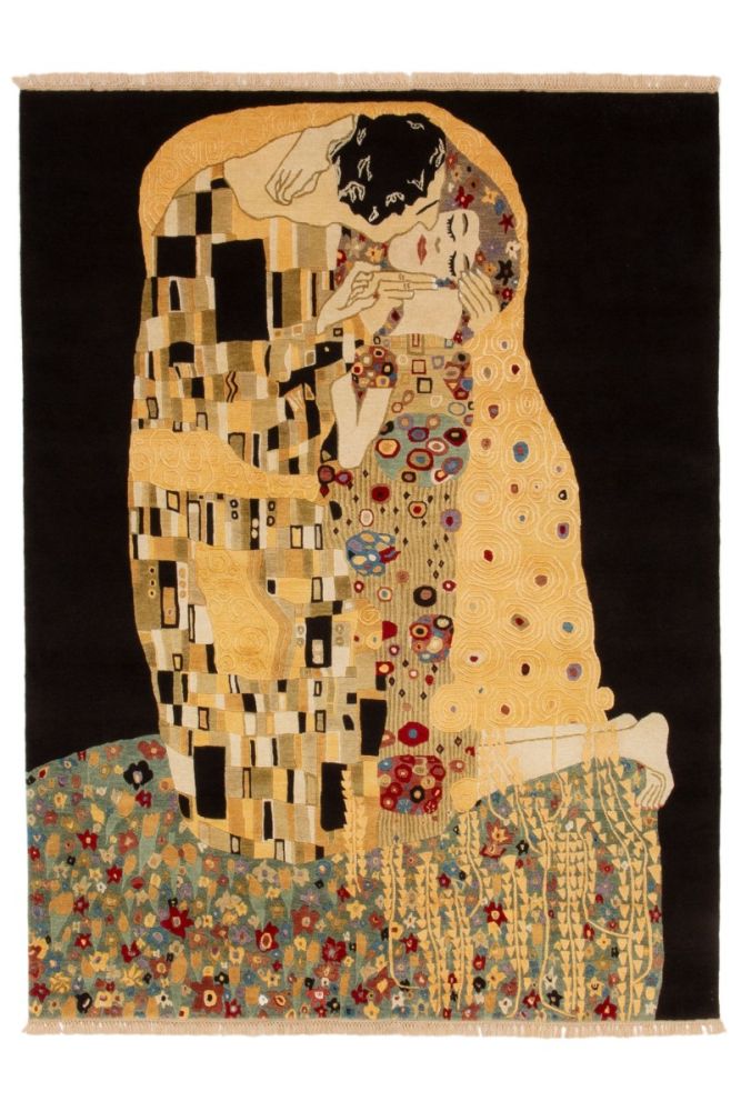 The Kiss 243 Black 172x230