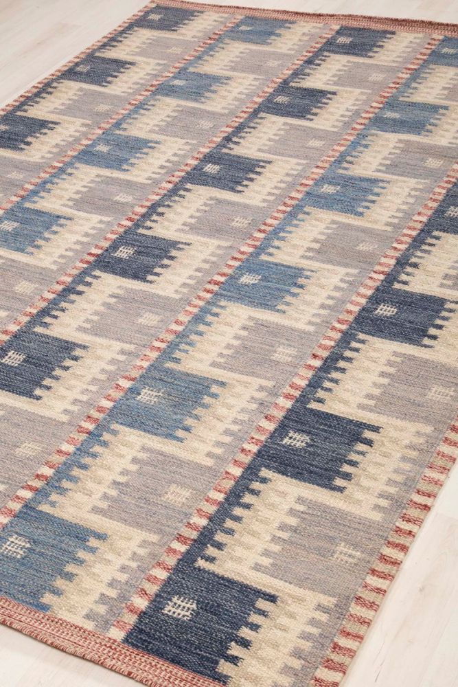 Astrid klassisk röllakan matta 173x233cm